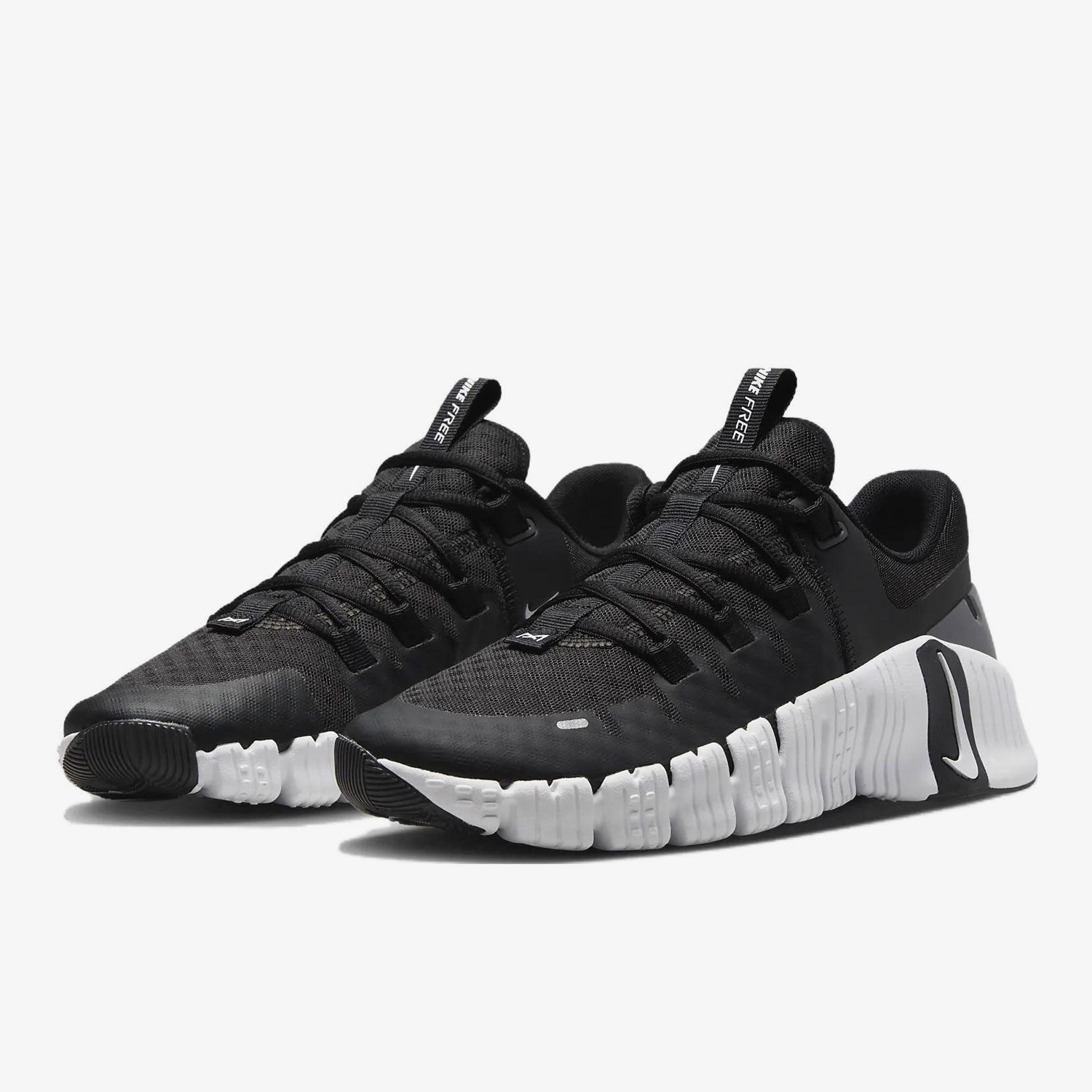 حذاء تدريب نسائي من Nike Free  - مراجعة Nike Shoes Free Metcon 5 وسعره